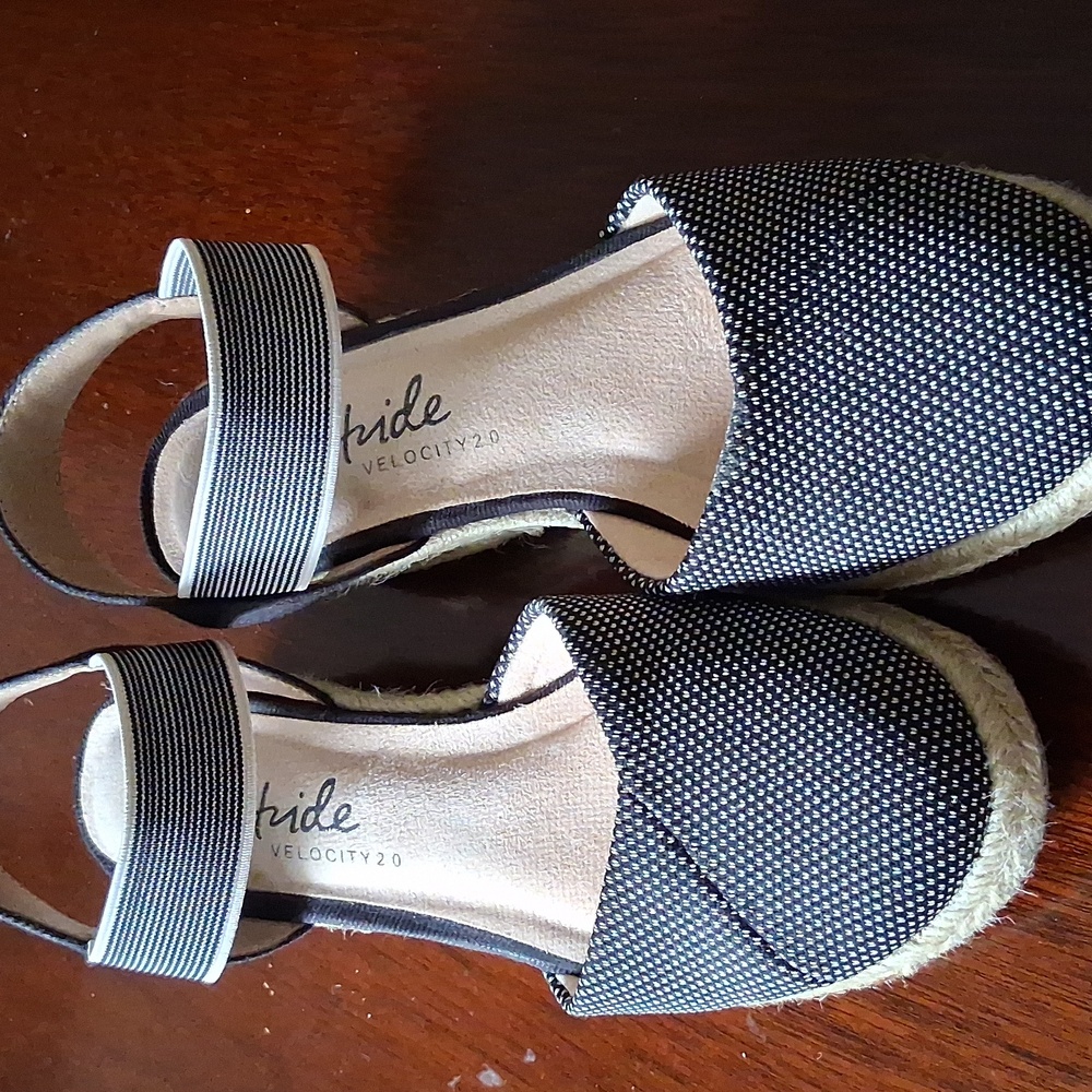Life Stride. Espadrilles Like New.  Black Background.